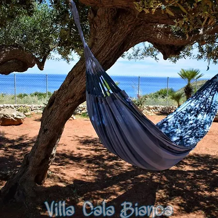 Vila Cala Bianca *